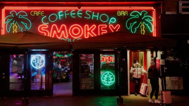 オランダのコーヒーショップは大麻の販売所？！