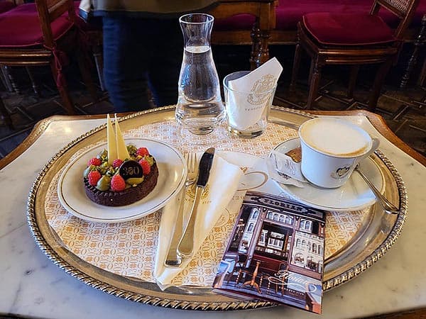 カフェ・フローリアンとは？ヴェネツィアにある世界最古のカフェ